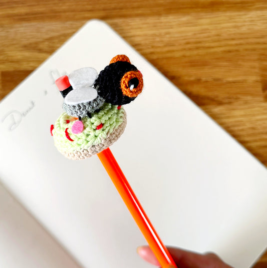 Green Donut & Fly Pencil Topper